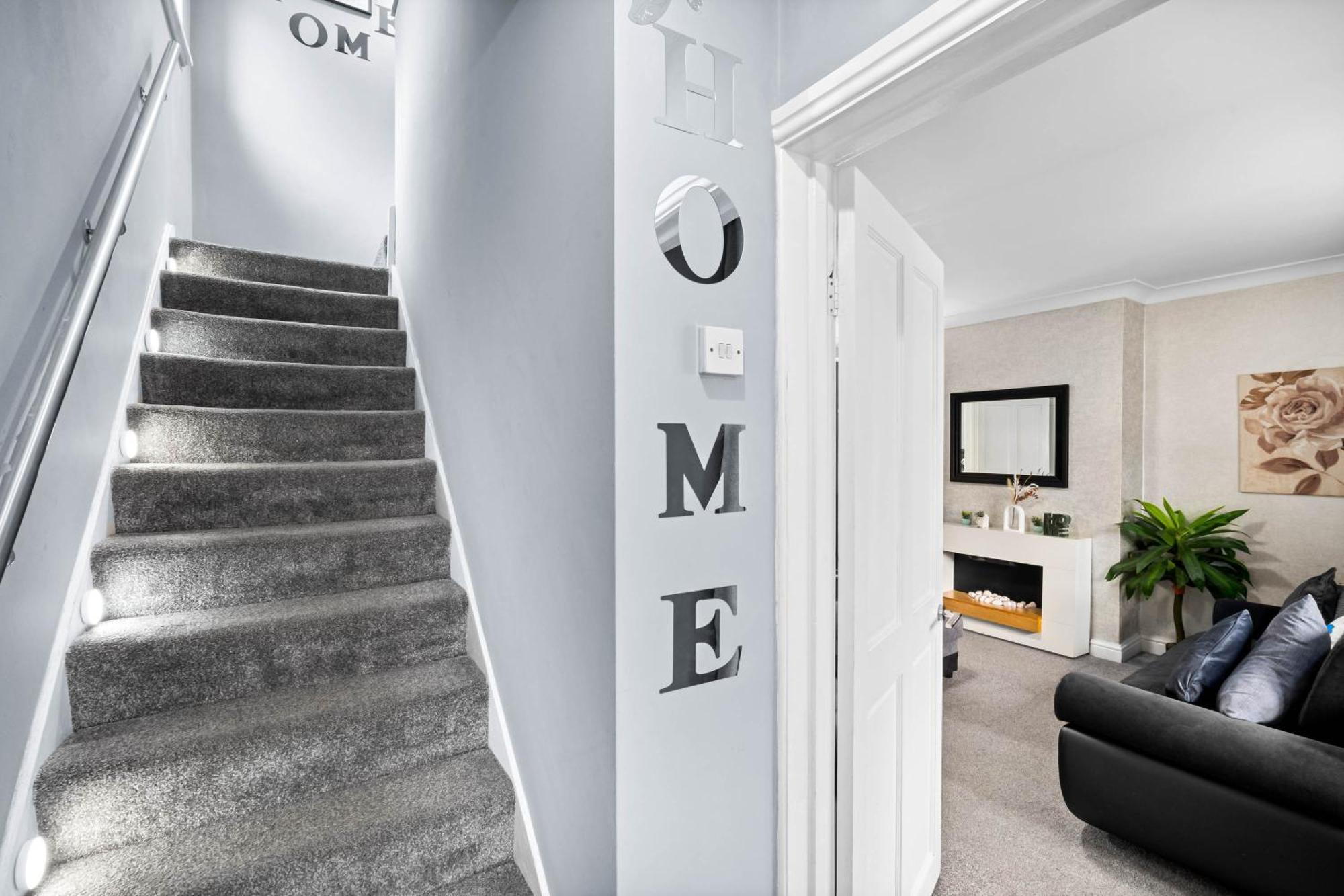 Stylish 3 Bedroom Home Away From Home Birmingham Eksteriør bilde